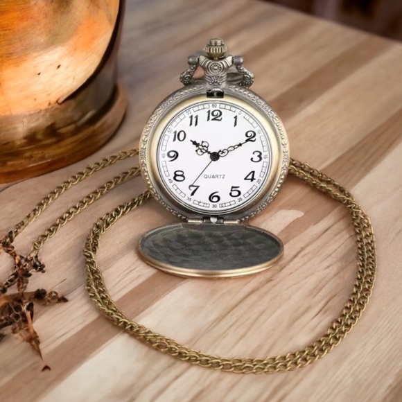 Motorcycle Pocket Watch Bronze Flip Open Pendant Chain Moto Steampunk Watch - Picture 5 of 16